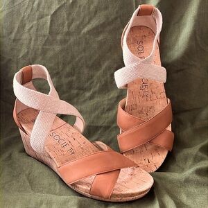 Brand New Sole Society Kimlee Cork Wedge Leather Sandals Neutral Stretch Strap